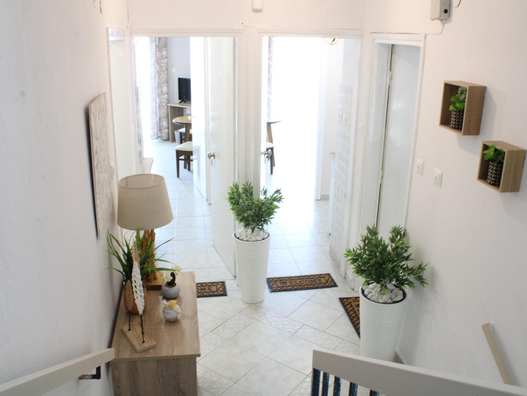 Sunshine Apartments By The Sea Skála Neón Epivatón المظهر الخارجي الصورة