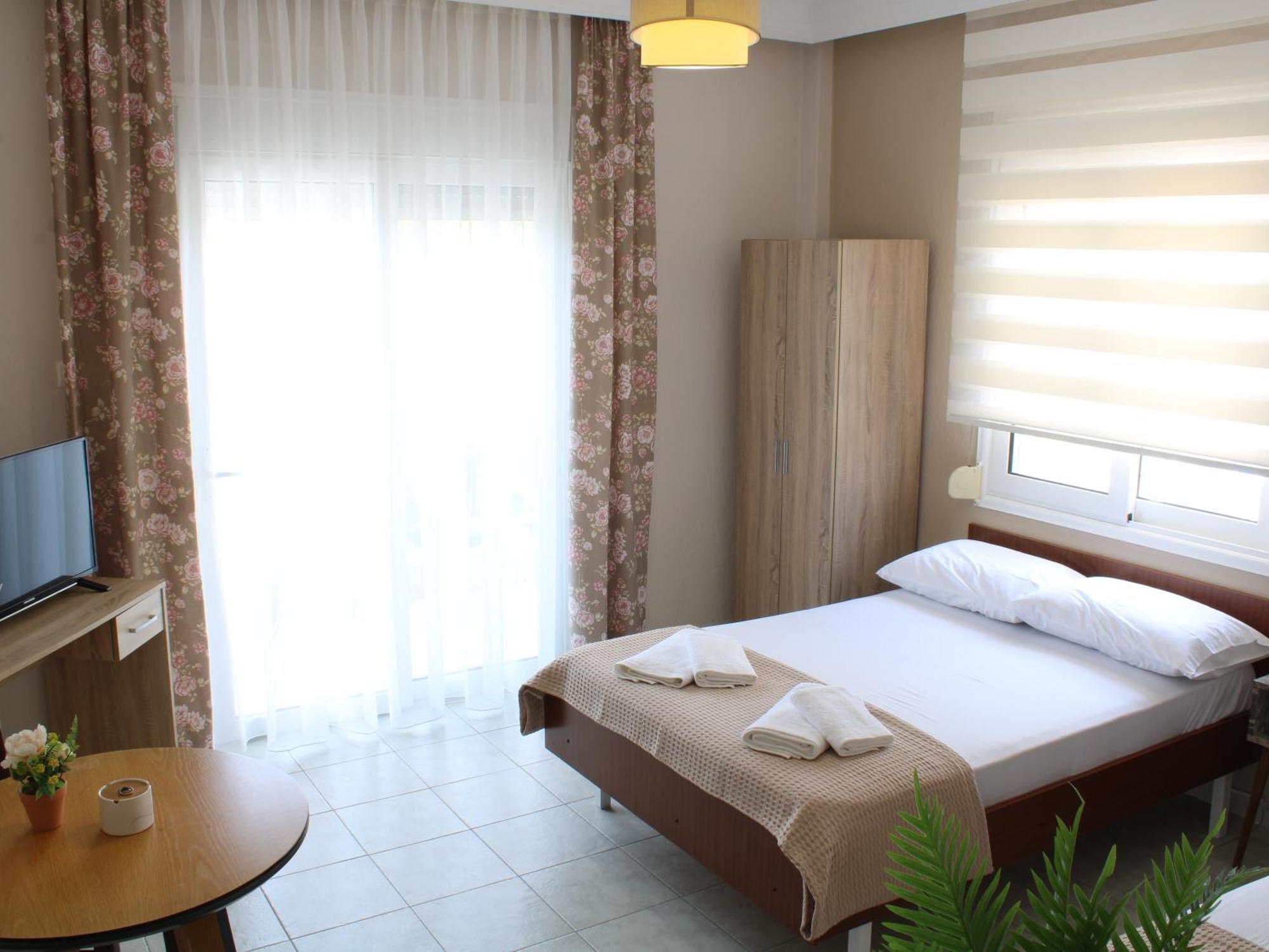 Sunshine Apartments By The Sea Skála Neón Epivatón المظهر الخارجي الصورة